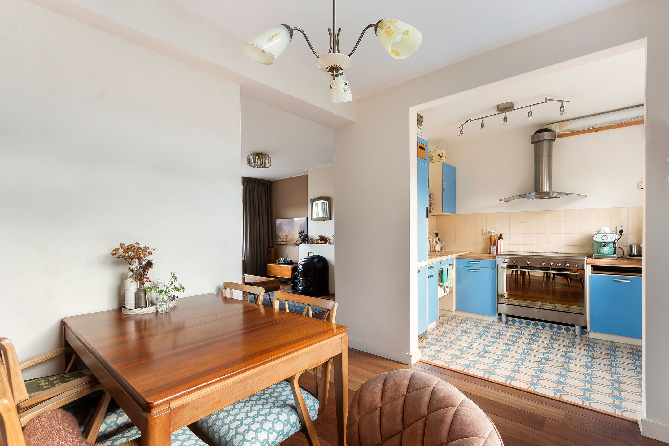 Foto 21 van Van Elzelingenweg 11