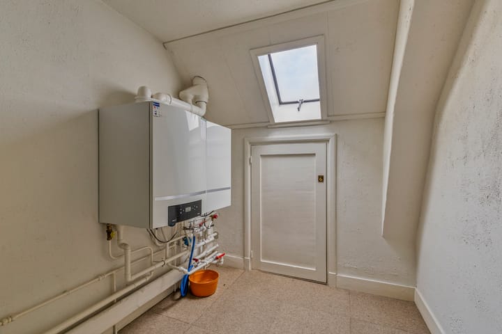 Foto 30 van Helmerslaan 18