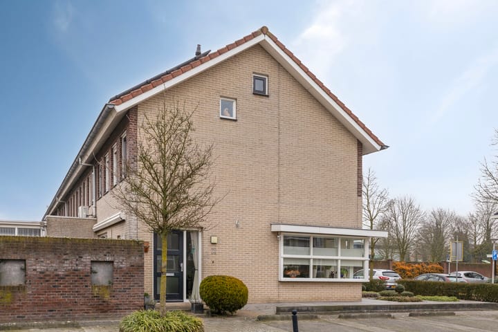 Foto 22 van Ada Kokstraat 17