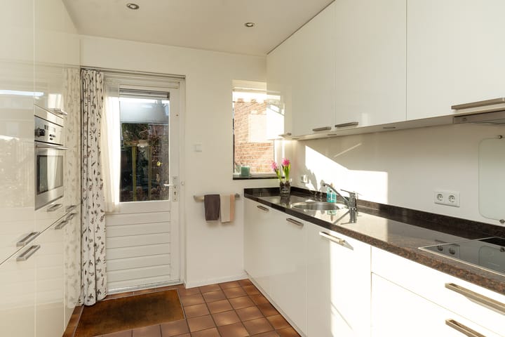 Foto 11 van van Mierislaan 6