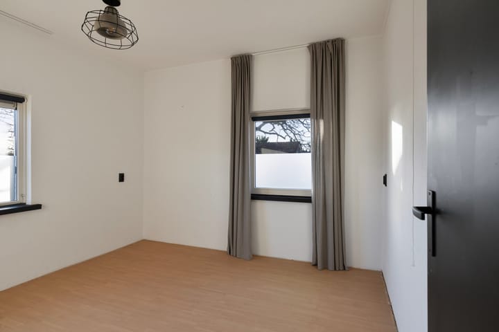 Foto 21 van Tak van Poortvlietstraat 14