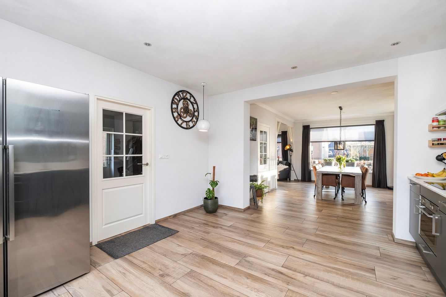 Foto 10 van Mr. Harm Smeengeweg 5-B