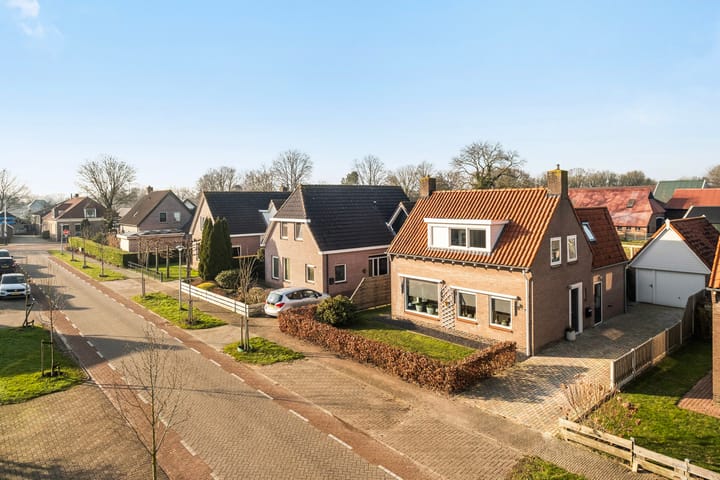 Foto 47 van Mr. Harm Smeengeweg 5-B