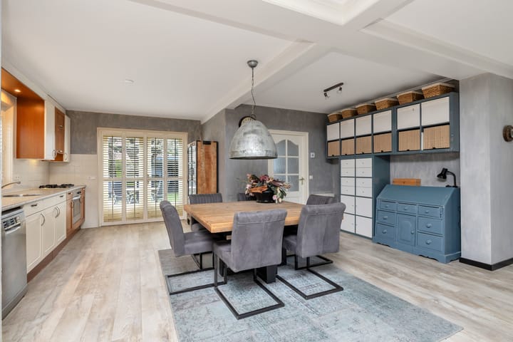 Foto 4 van Voorhuisstraat 1