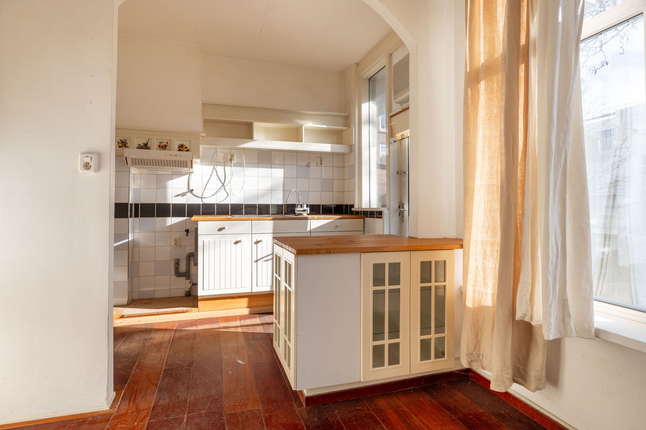 Foto 15 van Mathenesserweg 44-B