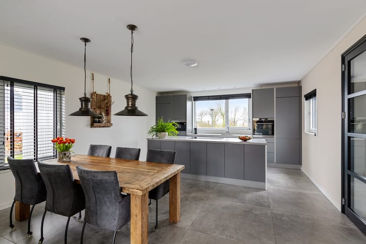 Photo 6 of Sleatemar 94