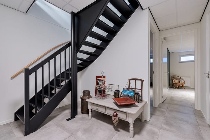 Photo 16 of Sleatemar 94