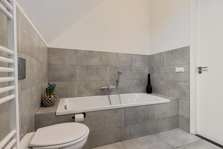 Photo 22 of Sleatemar 94