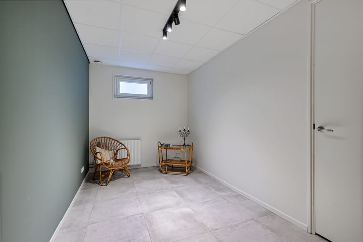 Photo 29 of Sleatemar 94