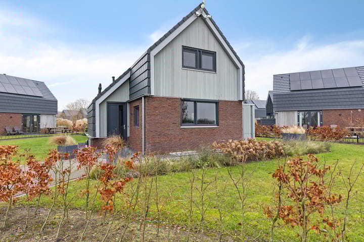 Photo 34 of Sleatemar 94