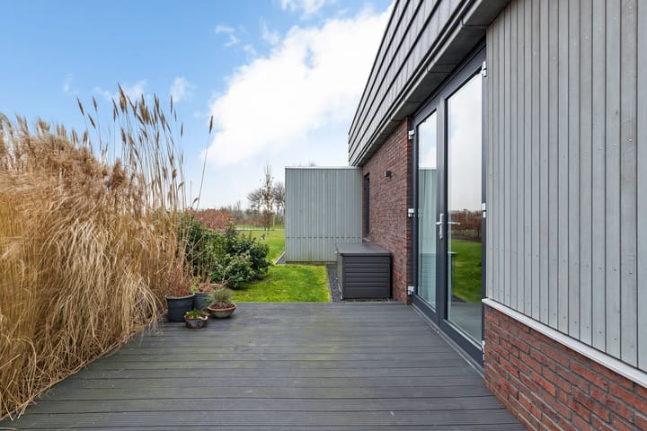 Photo 42 of Sleatemar 94