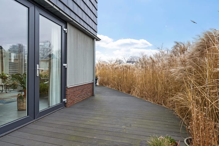 Photo 43 of Sleatemar 94