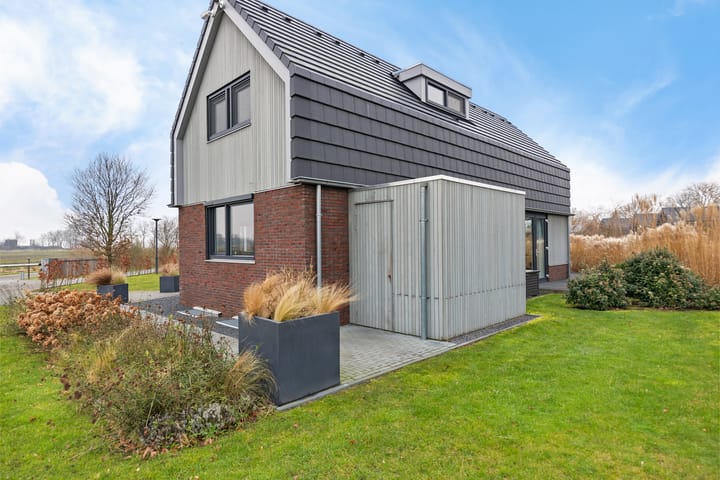 Photo 44 of Sleatemar 94