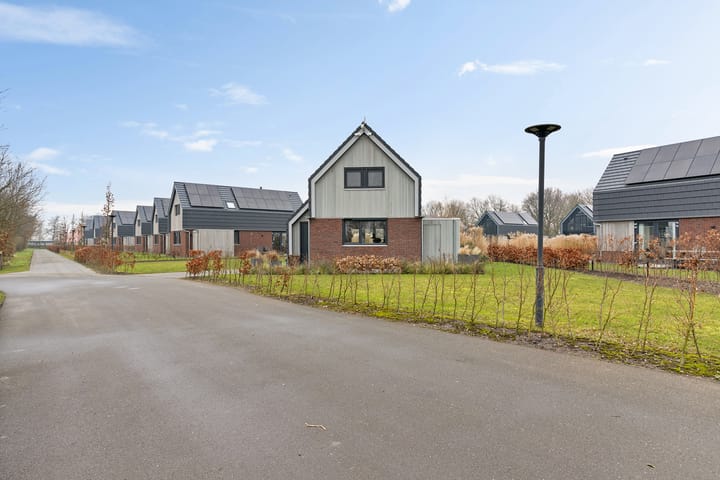 Photo 45 of Sleatemar 94