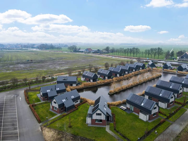 Photo 49 of Sleatemar 94