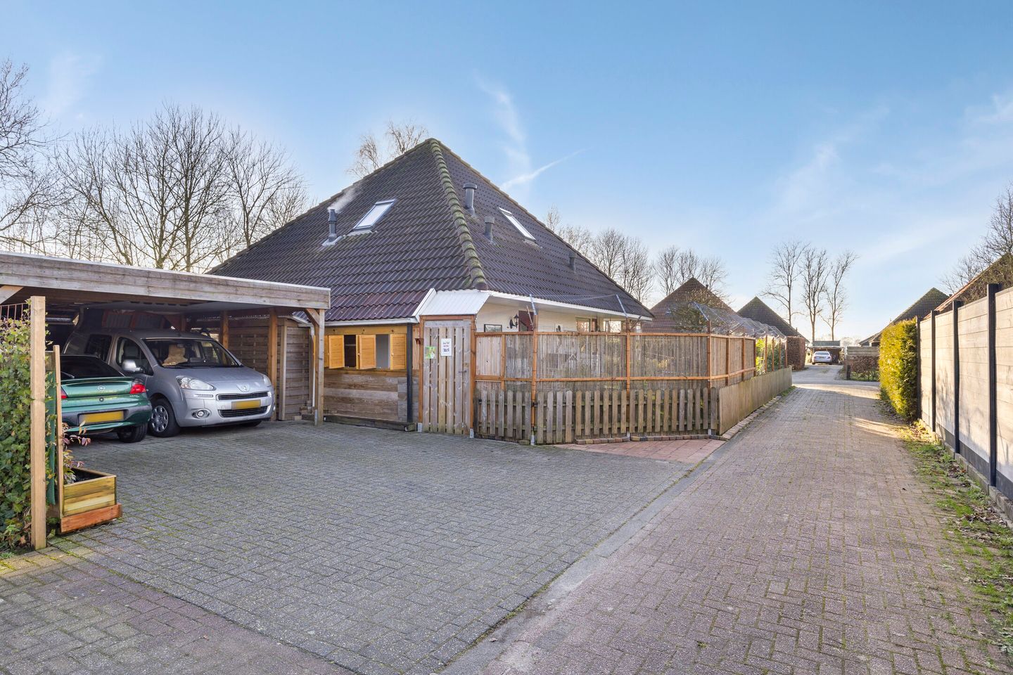 Foto 1 van Binnenweg 4