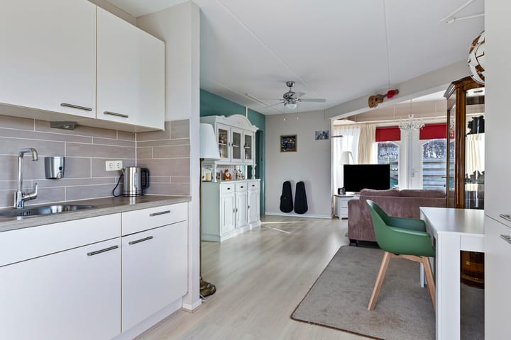 Photo 11 of Binnenweg 4