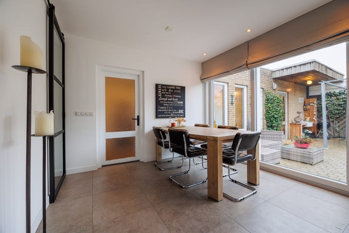 Foto 13 van St. Jacobslaan 329