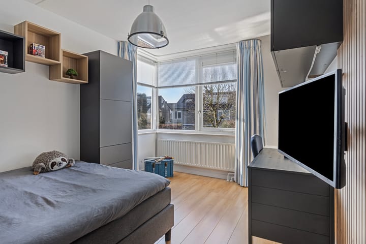 Photo 31 of van den Berghstraat 7