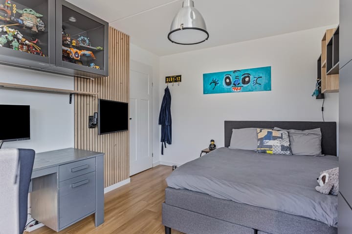 Photo 32 of van den Berghstraat 7