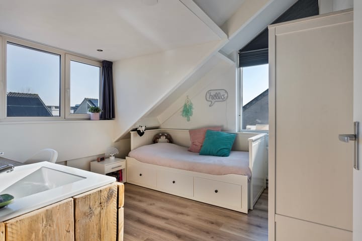 Photo 39 of van den Berghstraat 7