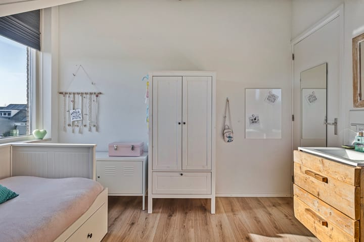 Photo 40 of van den Berghstraat 7