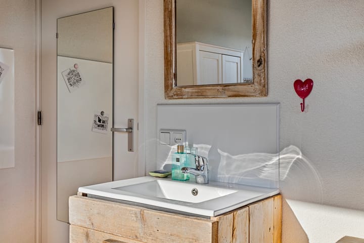 Photo 42 of van den Berghstraat 7