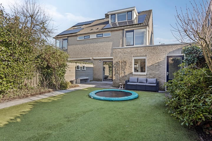 Photo 44 of van den Berghstraat 7