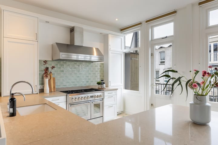 Foto 8 van Nassaukade 143-3