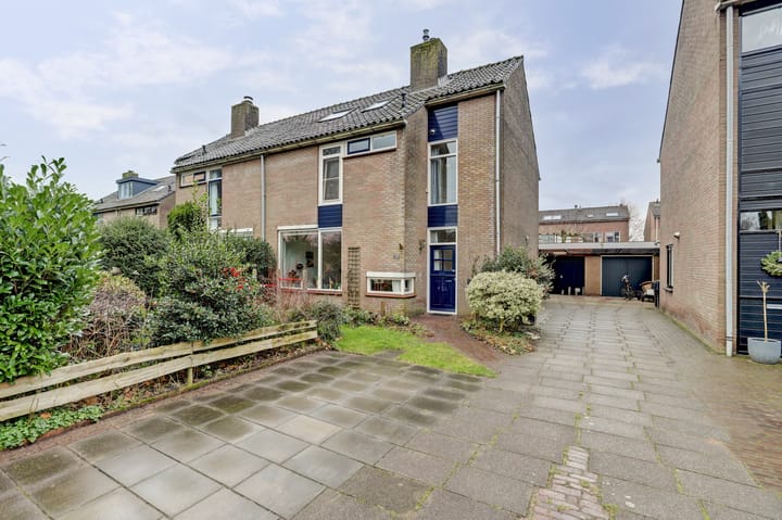 Foto 1 van Tuinfluiterstraat 123