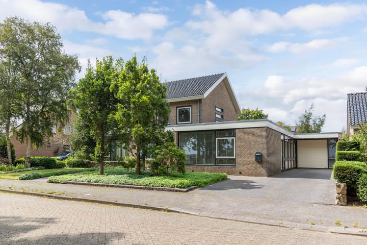 Photo 42 of Reinier Cammingalaan 2