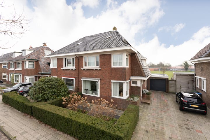 Leeuwarderweg 42