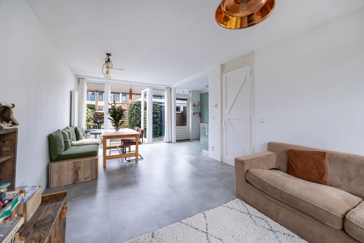 Foto 8 van van Santhorststraat 63