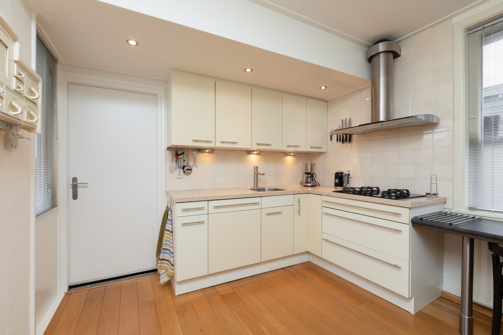 Foto 12 van Leeuwarderweg 42