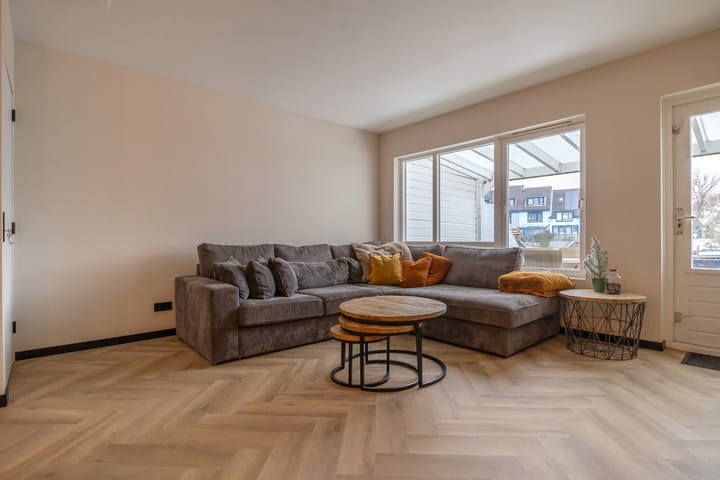 Foto 13 van Pluto 209