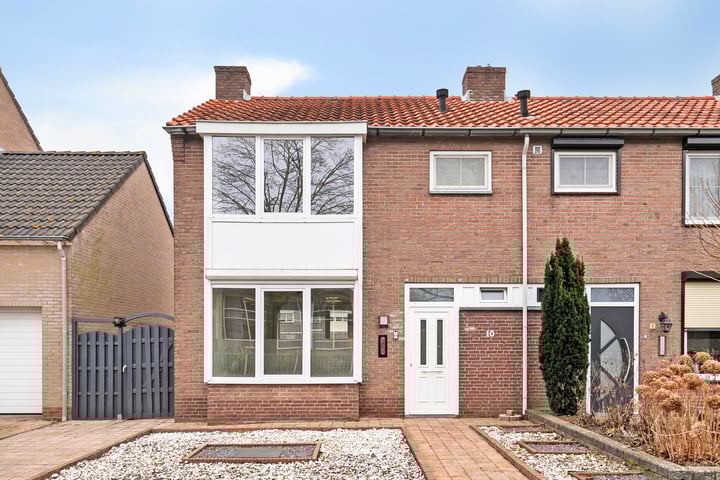 Foto 1 van Vondelstraat 10