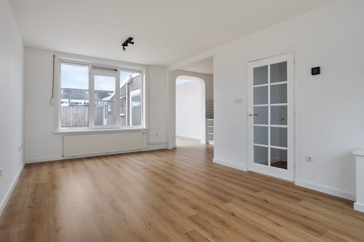 Photo 8 of Vondelstraat 10