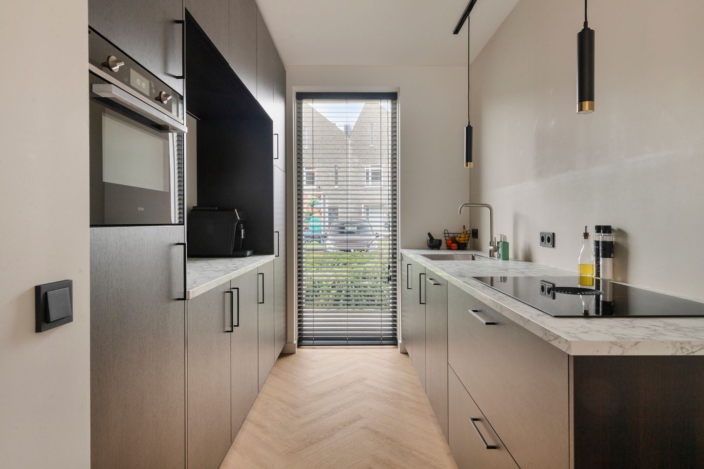 Foto 10 van Dahliahof 32