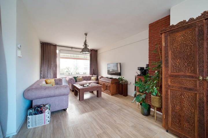 Foto 2 van Leyweg 824