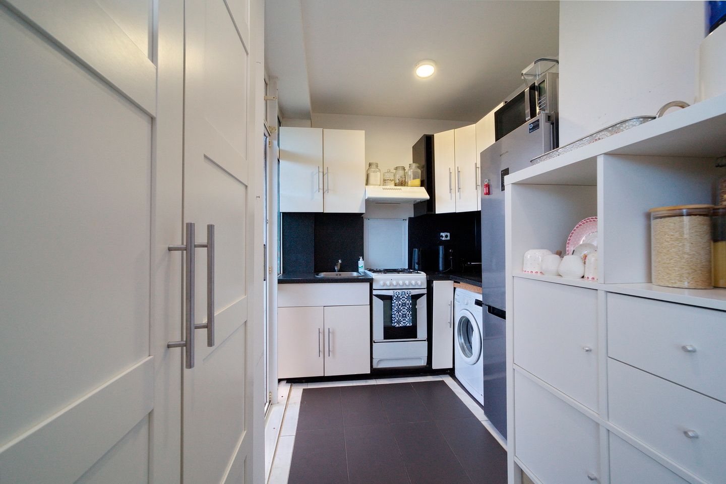 Photo 10 of Leyweg 824