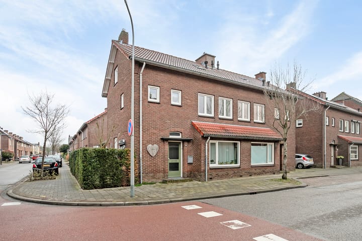 Foto 1 van Stationsstraat 39