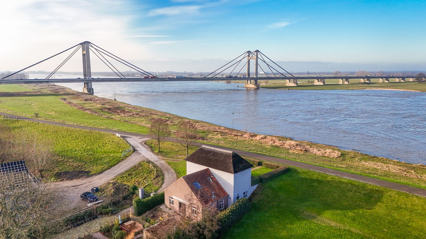 Foto 4 van Waalbandijk 103