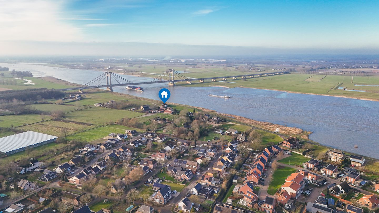 Foto 50 van Waalbandijk 103