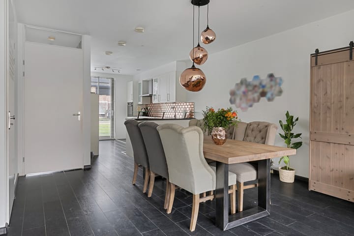 Foto 11 van Meerkoetstraat 85