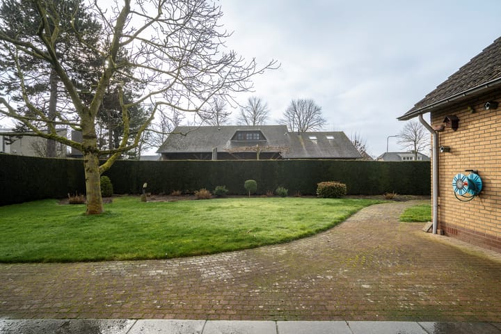 Photo 38 of Hagenaarpark 37