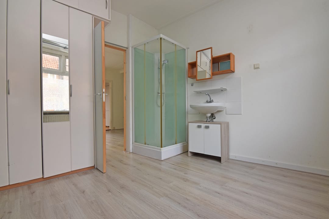 Foto 8 van Van der Mondestraat 121