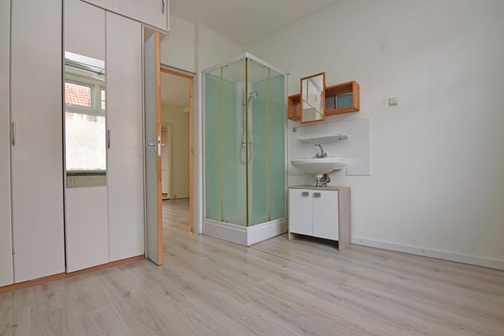 Foto 8 van Van der Mondestraat 121