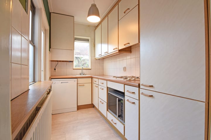 Foto 9 van Van der Mondestraat 121