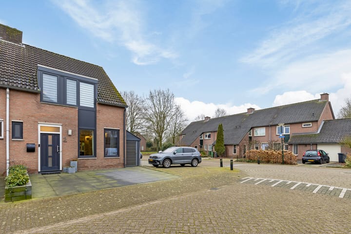 Foto 3 van De Doorn 2