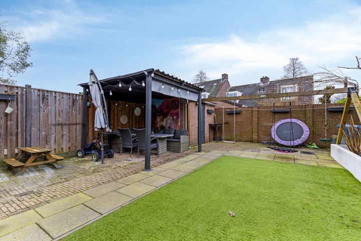 Foto 37 van De Doorn 2